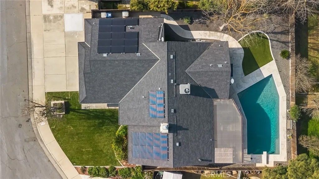 Photo of 869 Redlands Court, Merced, CA 95348 (MLS # MC26015905)