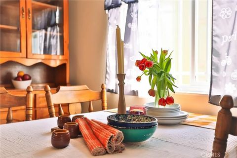 7848 Valmont Highland CA 92346