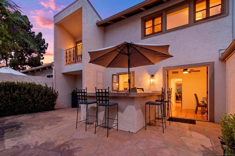 137 Via Coronado
