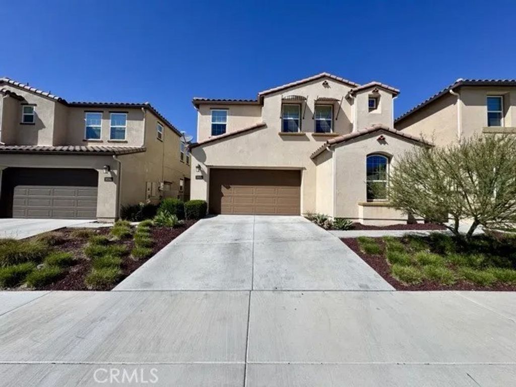 Photo of 38572 Rosegate Place, Murrieta, CA 92563 (MLS # SW25202474)