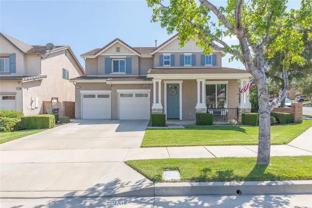 Photo of 25006 Pine Creek Loop, Corona, CA 92883 (MLS # IG25225344)