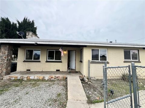 695 S Santa Fe Hemet CA 92543