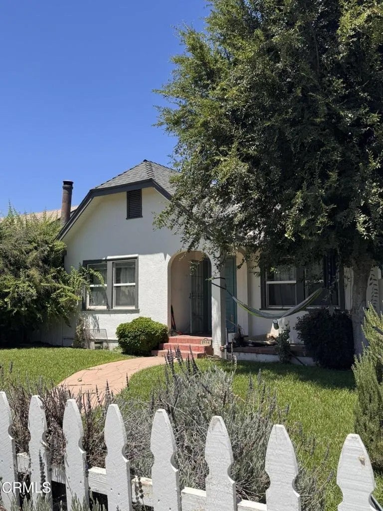 2114 2nd Street
