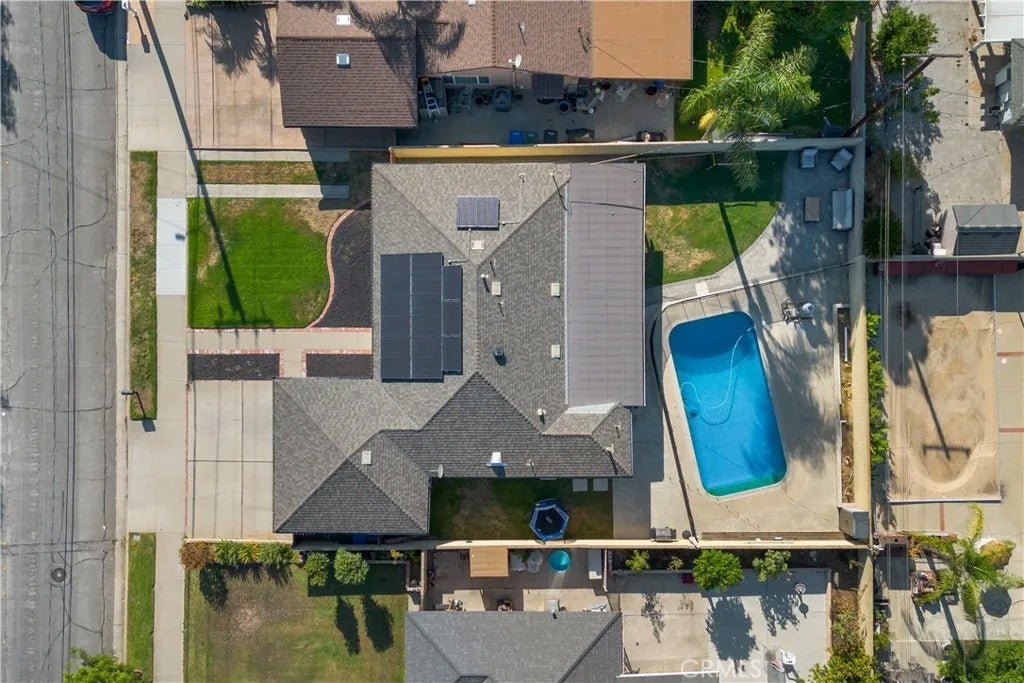 1143 E Juanita Avenue