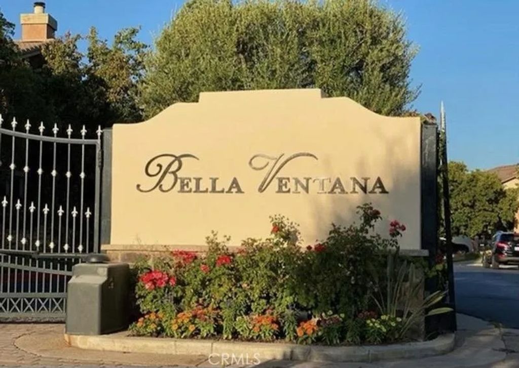 Photo of 26734 Via Bellazza, Valencia, CA 91381 (MLS # SR26029682)