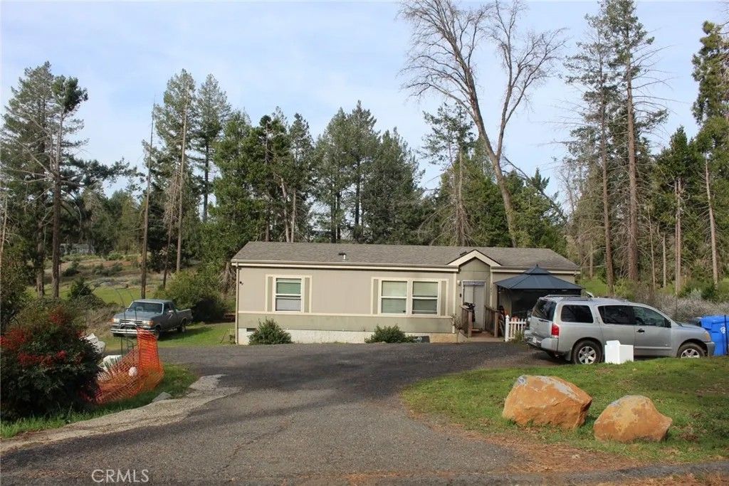 Photo of 13895 S Park Dr, Magalia, CA 95954 (MLS # PA26023697)