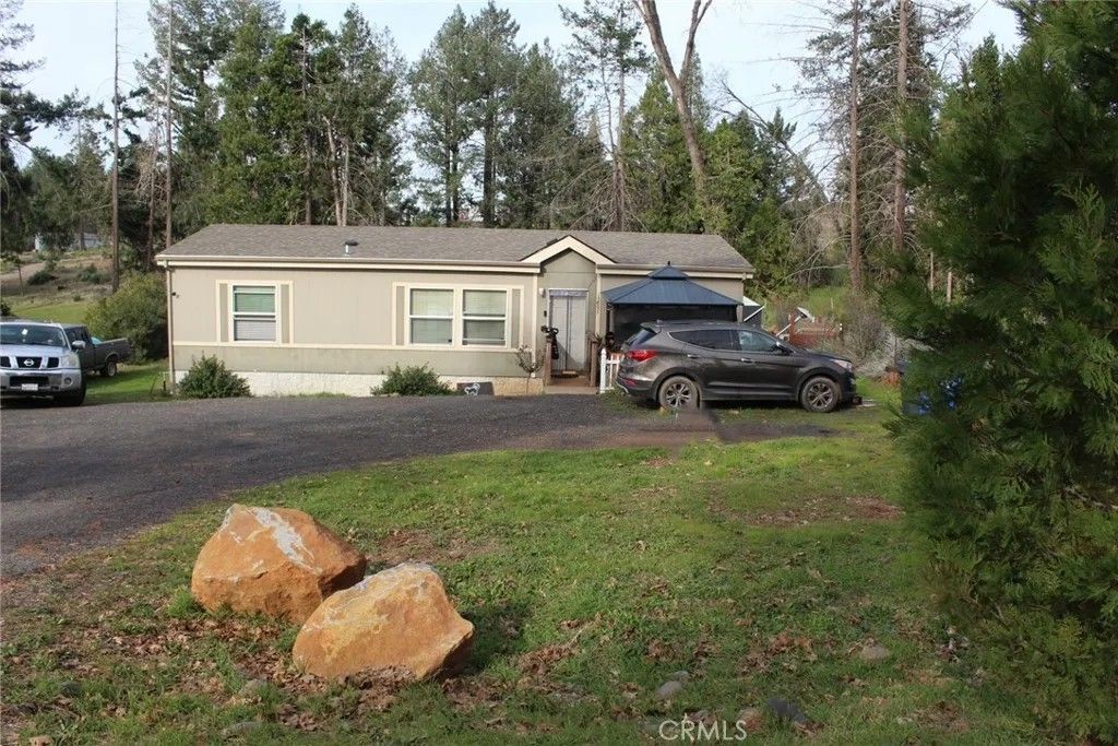 Photo of 13895 S Park Dr, Magalia, CA 95954 (MLS # PA26023697)