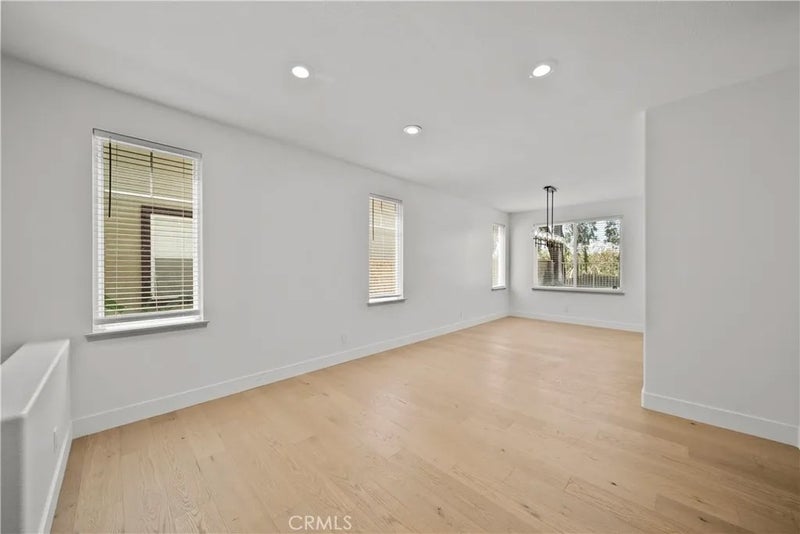 28379 Calex Dr