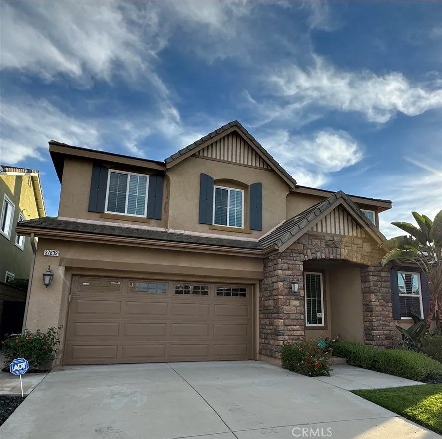 Photo of 37639 Botanica PL, Murrieta, CA 92562 (MLS # SW26127066)
