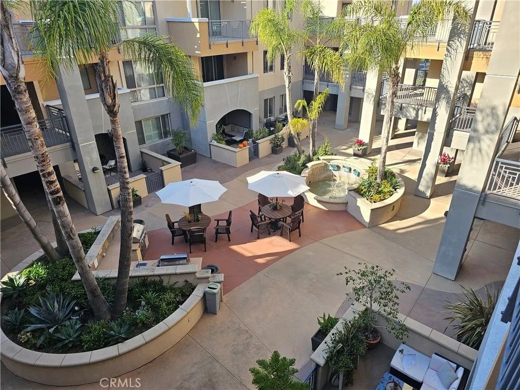 Photo of 3857 Pell Place #307, San Diego, CA 92130 (MLS # LG25252686)