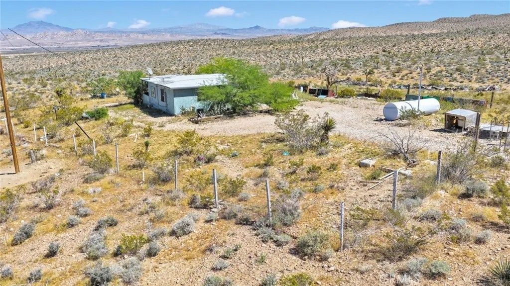 Photo of 6909 Camp Rock Rd, Lucerne Valley, CA 92356 (MLS # IV26068359)