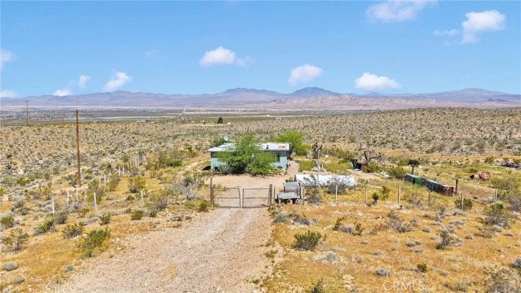 Photo of 6909 Camp Rock Rd, Lucerne Valley, CA 92356 (MLS # IV26068359)