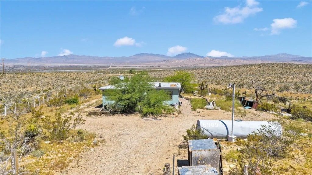 Photo of 6909 Camp Rock Rd, Lucerne Valley, CA 92356 (MLS # IV26068359)