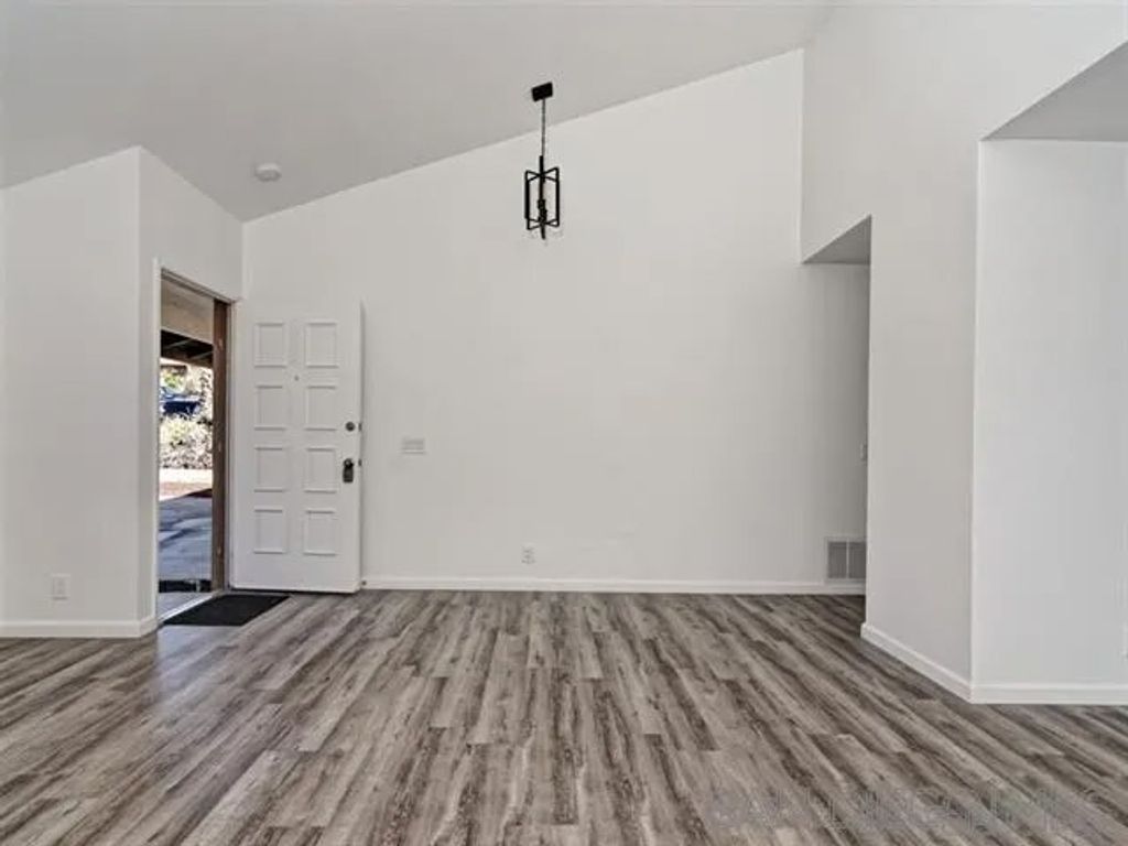 Photo of 1990 Golden Circle, Escondido, CA 92026 (MLS # 260011340)