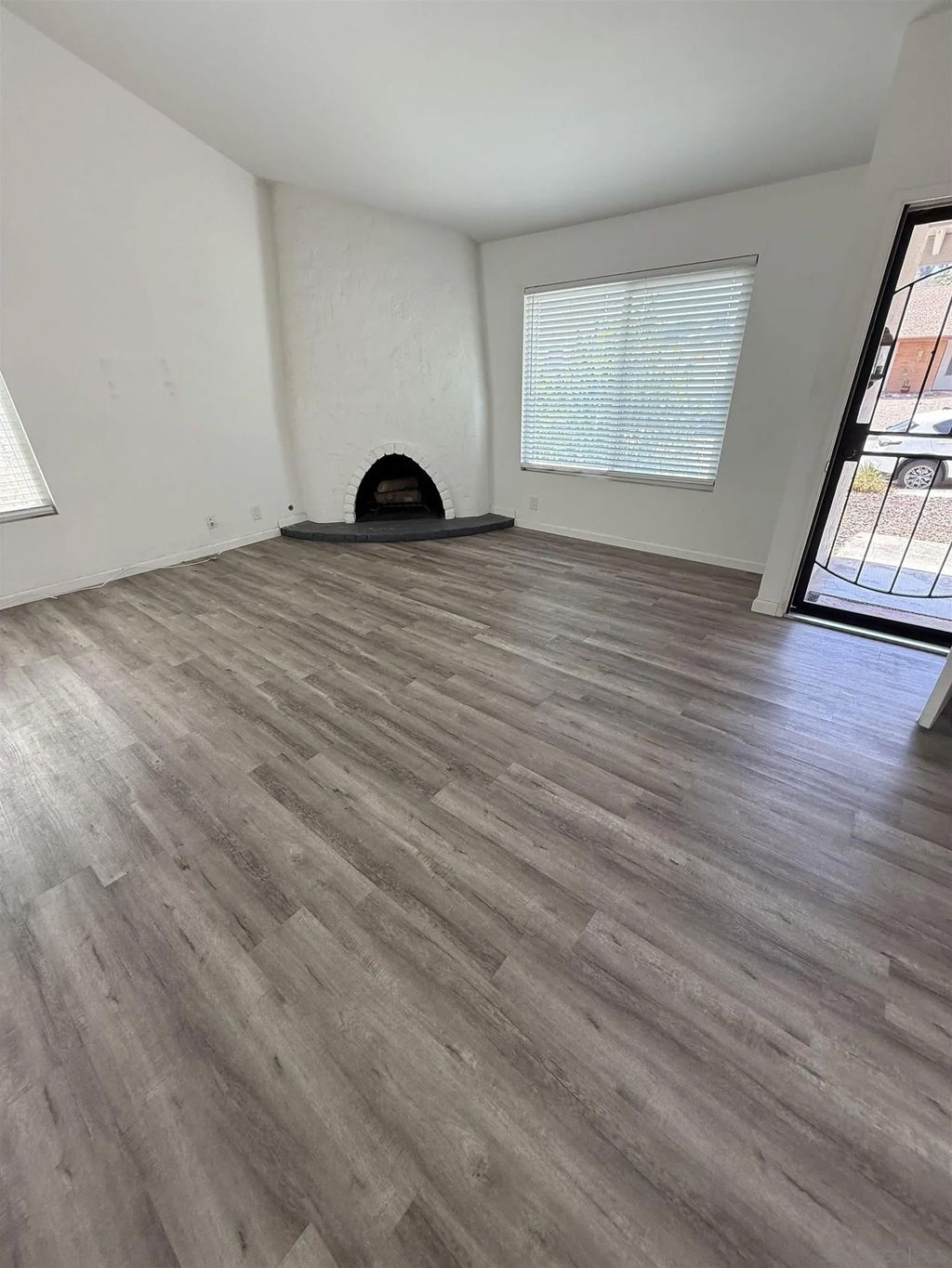 Photo of 1990 Golden Circle, Escondido, CA 92026 (MLS # 260011340)