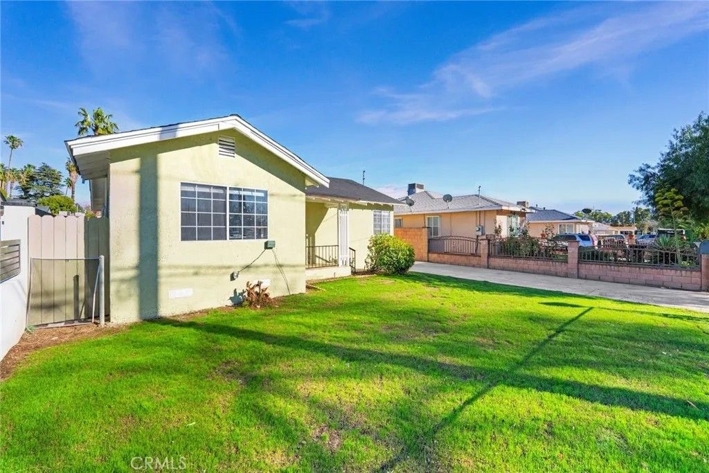 Photo of 1377 Belle St, San Bernardino, CA 92404 (MLS # CV26050444)