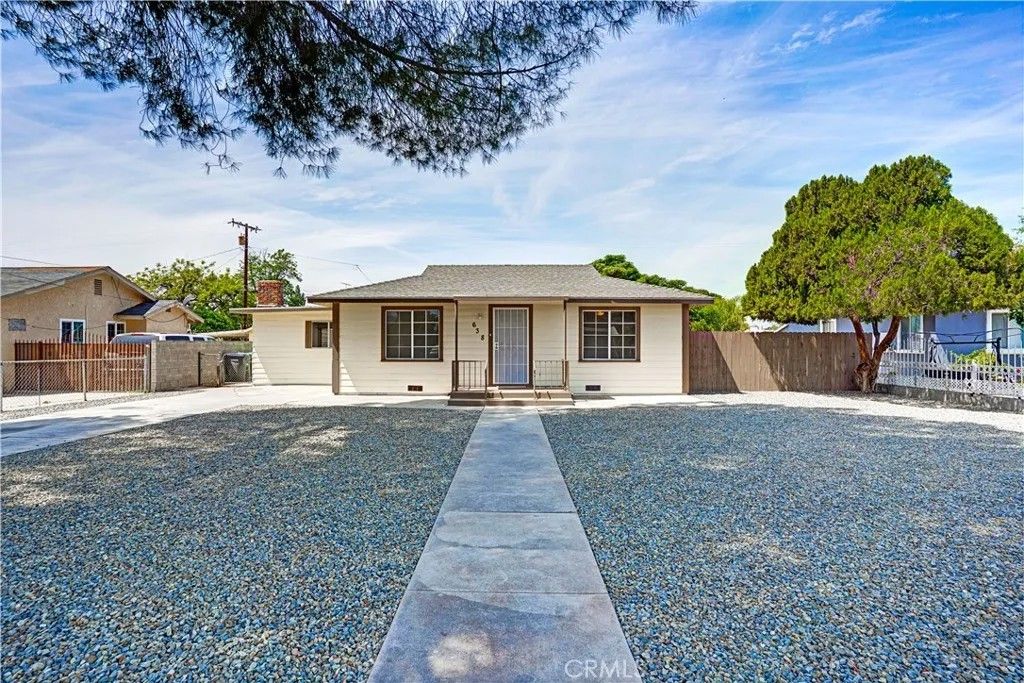 Photo of 638 S Estudillo Ave, San Jacinto, CA 92583 (MLS # SW26074943)