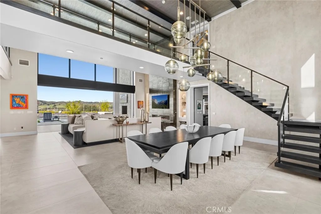 11 Thurston Drive