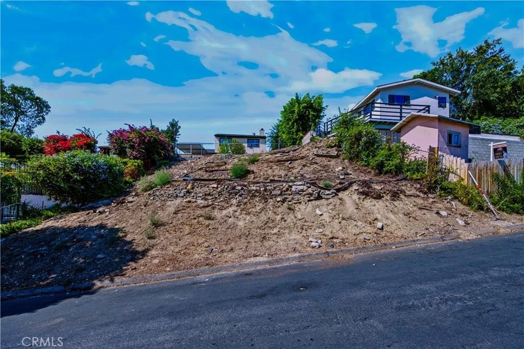Photo of 3607 Parrish Ave, Glassell Park, CA 90065 (MLS # SR26210288)
