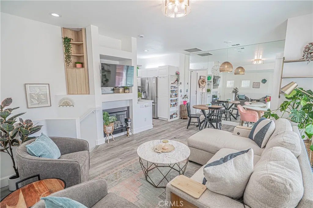 Photo of 26943 Hillsborough Parkway #25, Valencia, CA 91354 (MLS # SR26093125)