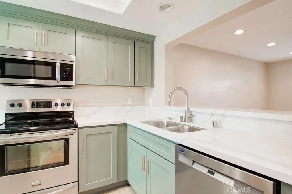 Photo of 35 Abbeywood Lane, Aliso Viejo, CA 92656 (MLS # OC26006535)