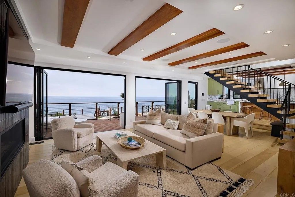 Photo of 1472 NEPTUNE Avenue, Encinitas, CA 92024 (MLS # NDP2603279)