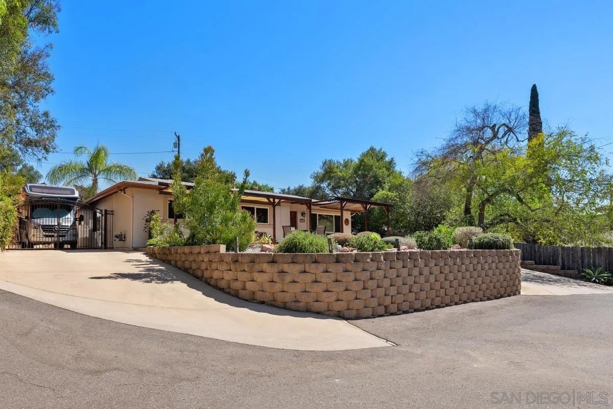 13118 Ha Hana Rd