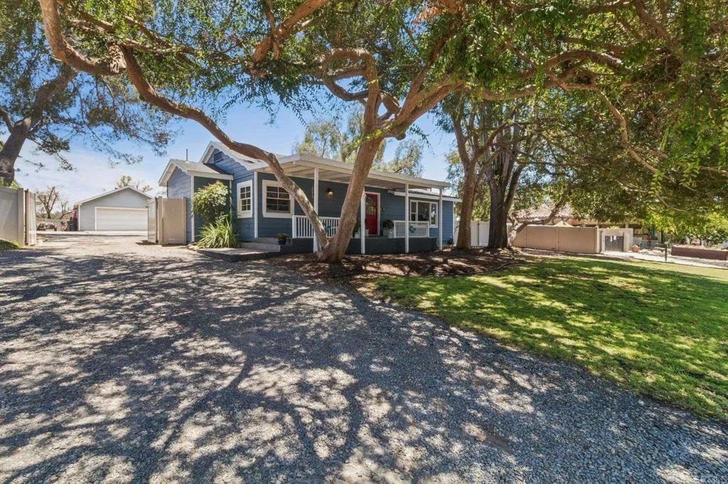 916 Sunset Dr