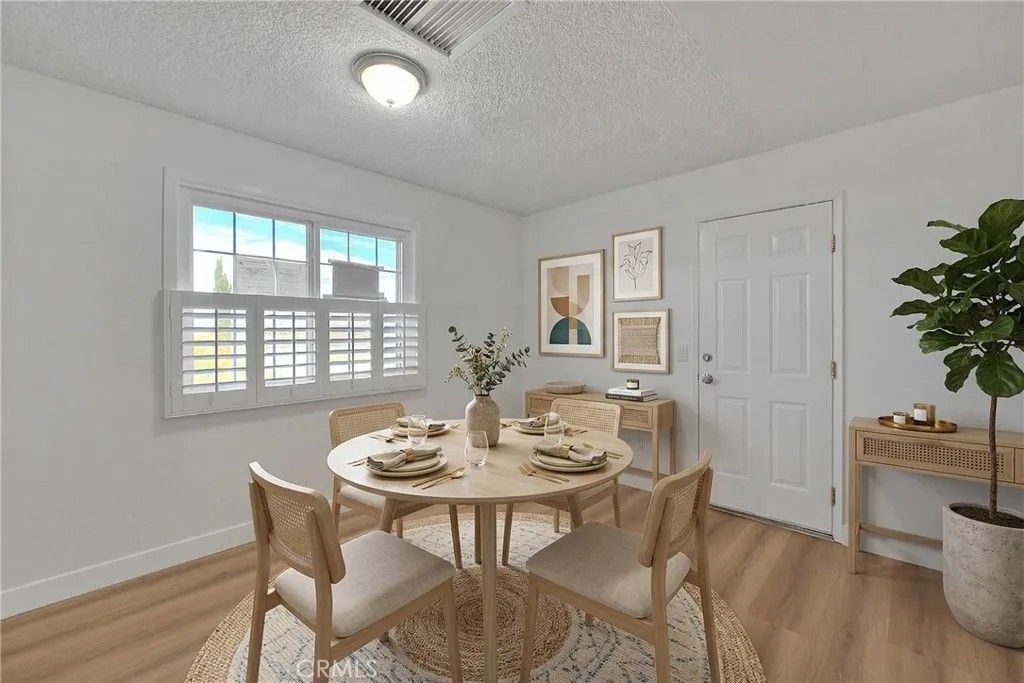 Photo of 22133 Thunderbird Rd, Apple Valley, CA 92307 (MLS # CV26067324)