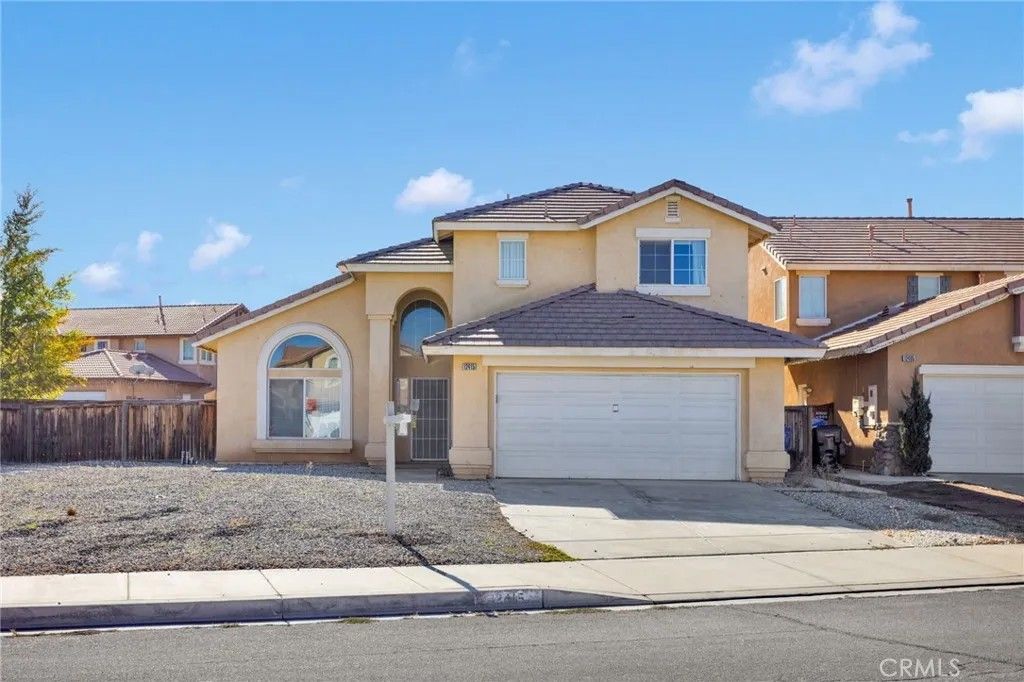 Photo of 12415 Honeybear Ln, Victorville, CA 92392 (MLS # HD25267586)