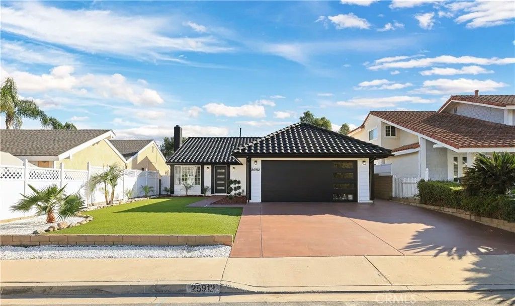 Photo of 25912 Spruce Lane, Laguna Hills, CA 92653 (MLS # OC26001440)