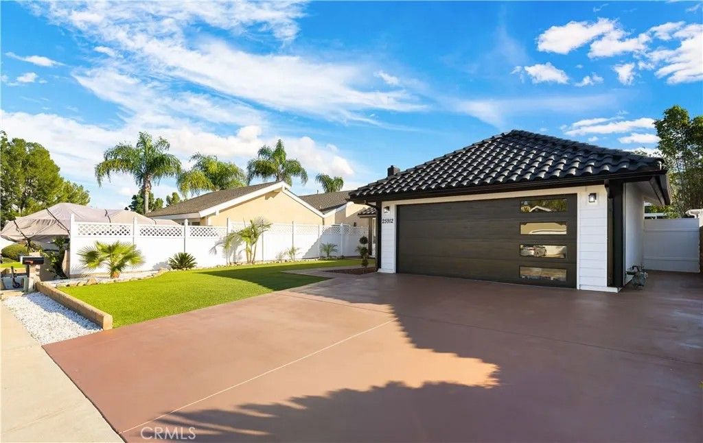 Photo of 25912 Spruce Lane, Laguna Hills, CA 92653 (MLS # OC26001440)