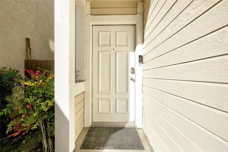 12325 Sweetbriar