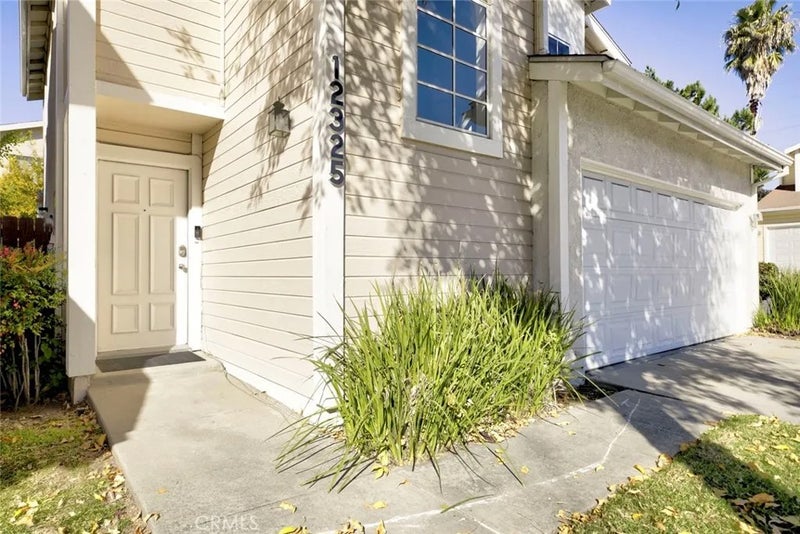 12325 Sweetbriar