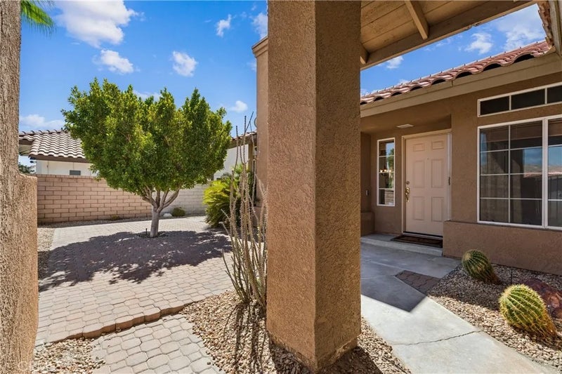 69921 Willow Lane