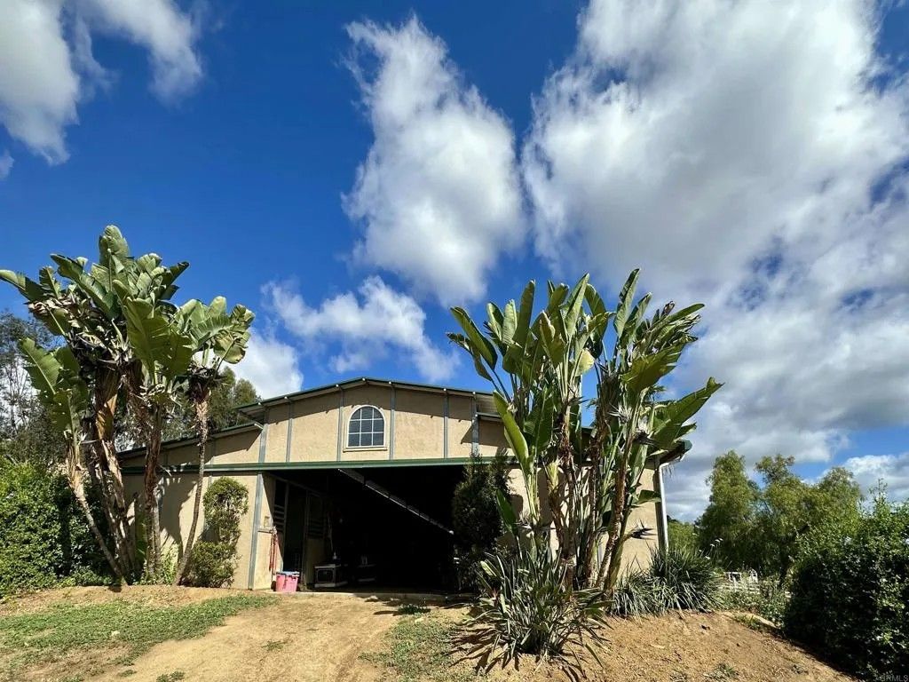 Photo of 2357 Via Monserate, Fallbrook, CA 92084 (MLS # NDP2602691)