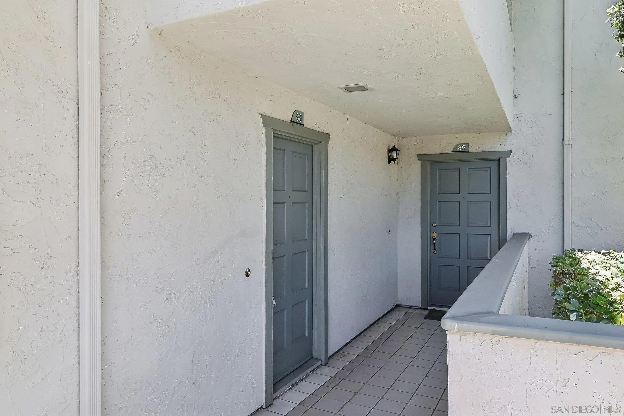 7049 Park Mesa 88