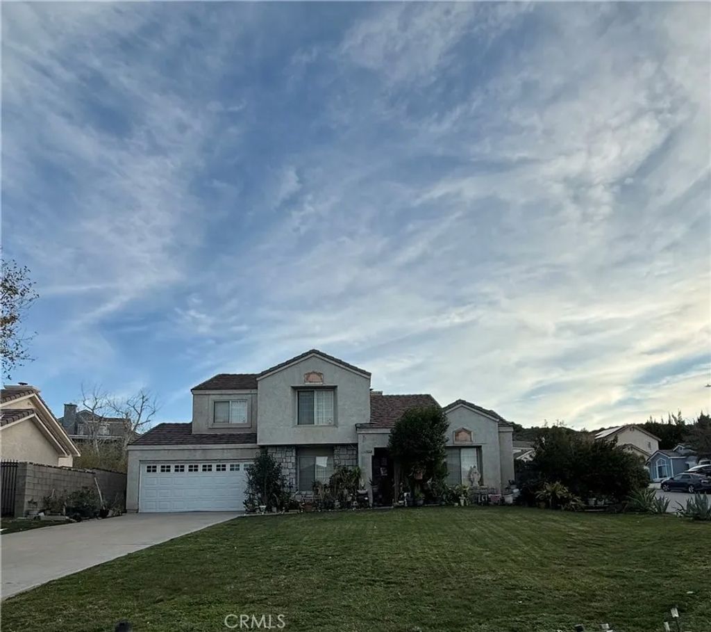 Photo of 1328 Leopard Court, Palmdale, CA 93551 (MLS # SR26042978)