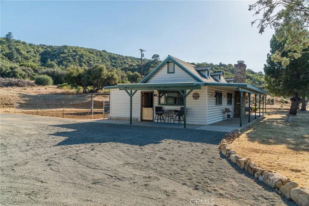60861 Burnt Valley Road