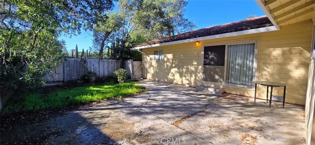 Photo of 51 Elysian Fields, Oakland, CA 94605 (MLS # PW26004170)