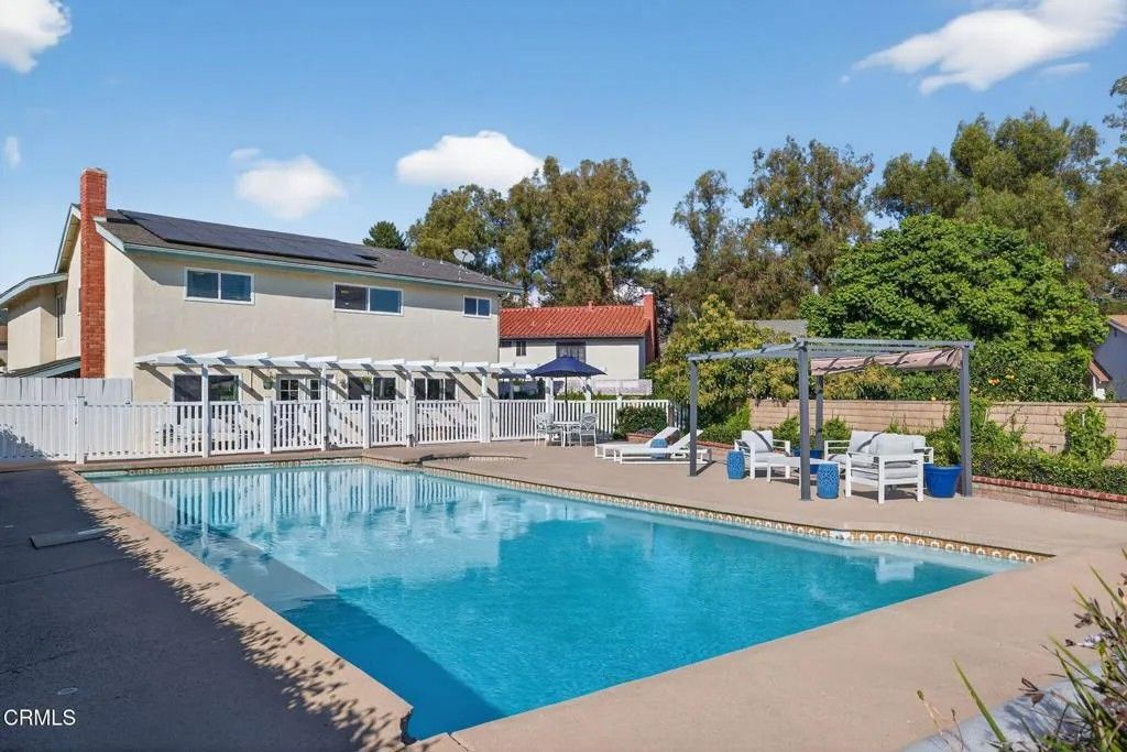 Photo of 10696 Loma Vista Road, Ventura, CA 93004 (MLS # V1-34198)