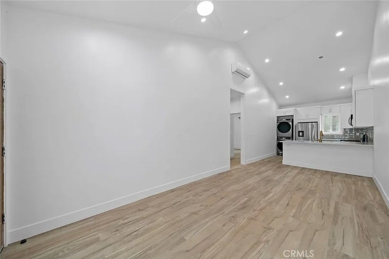 2618 Glendale