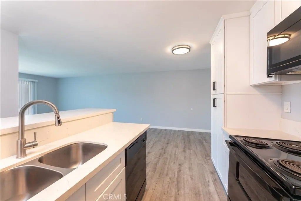 5585 E Pacific Coast 174