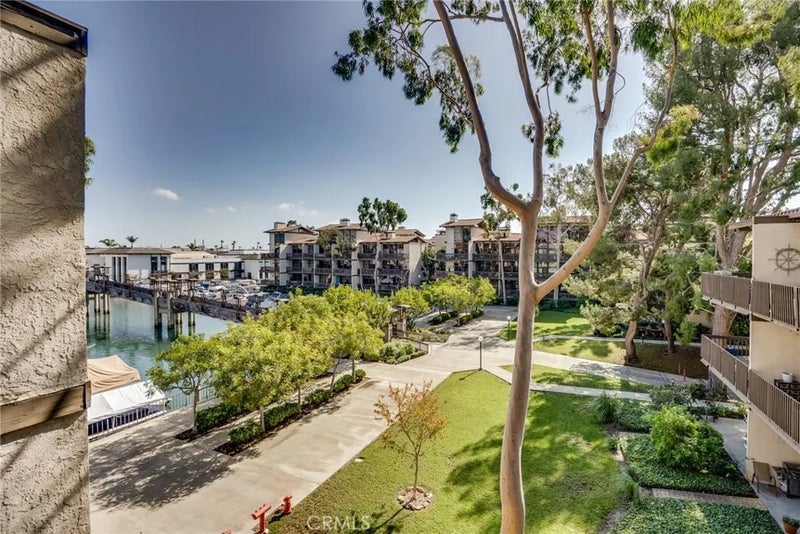 7316 N Marina Pacifica North