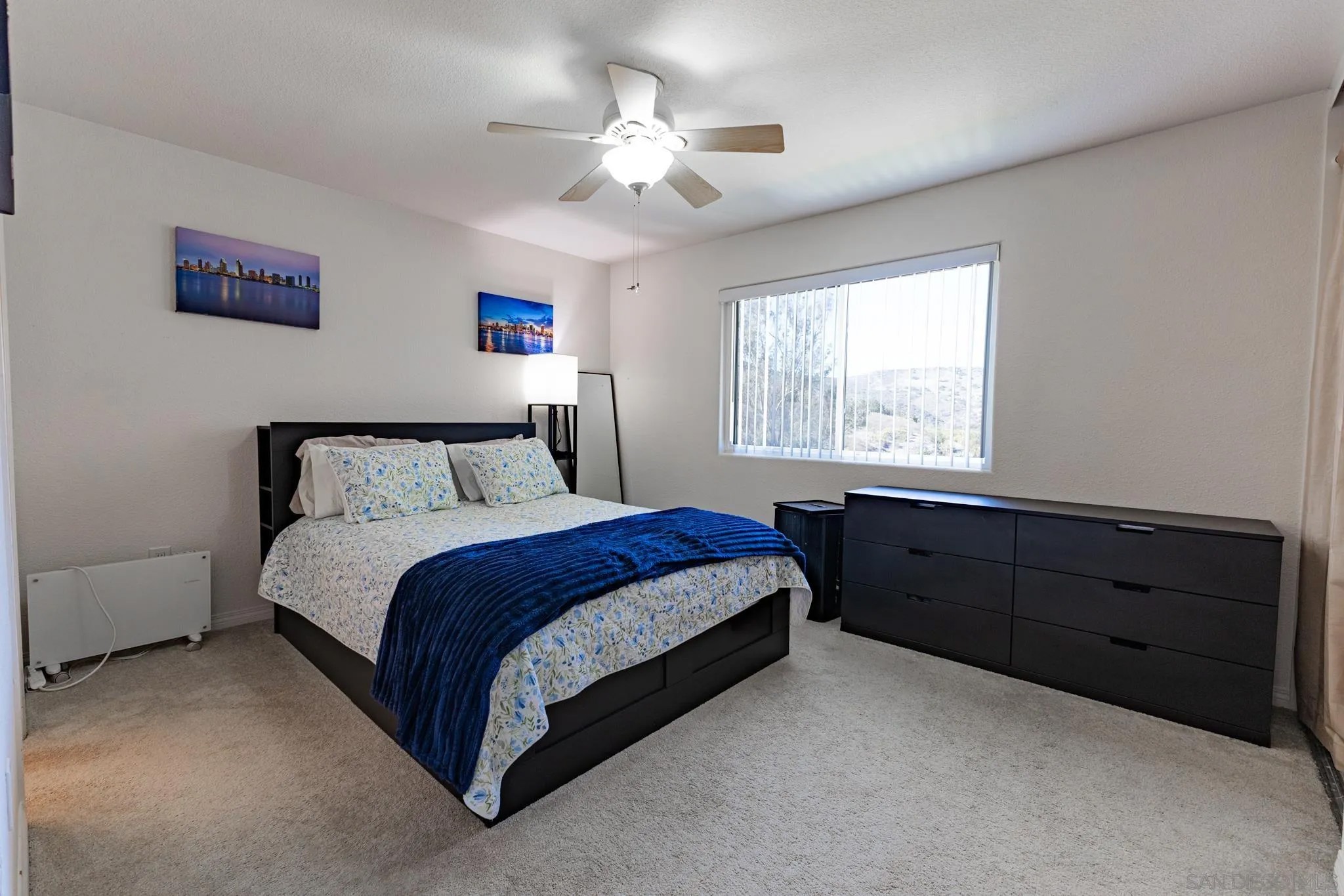 8128 Hillandale