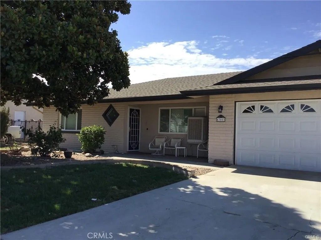 Photo of 43053 Babcock Ave, Hemet, CA 92544 (MLS # SW25276877)