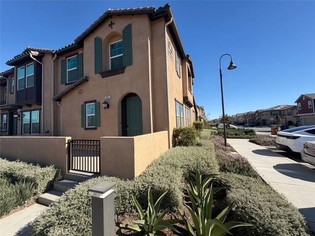 Photo of 3903 E Carmel Privado, Ontario, CA 91761 (MLS # AR26081436)