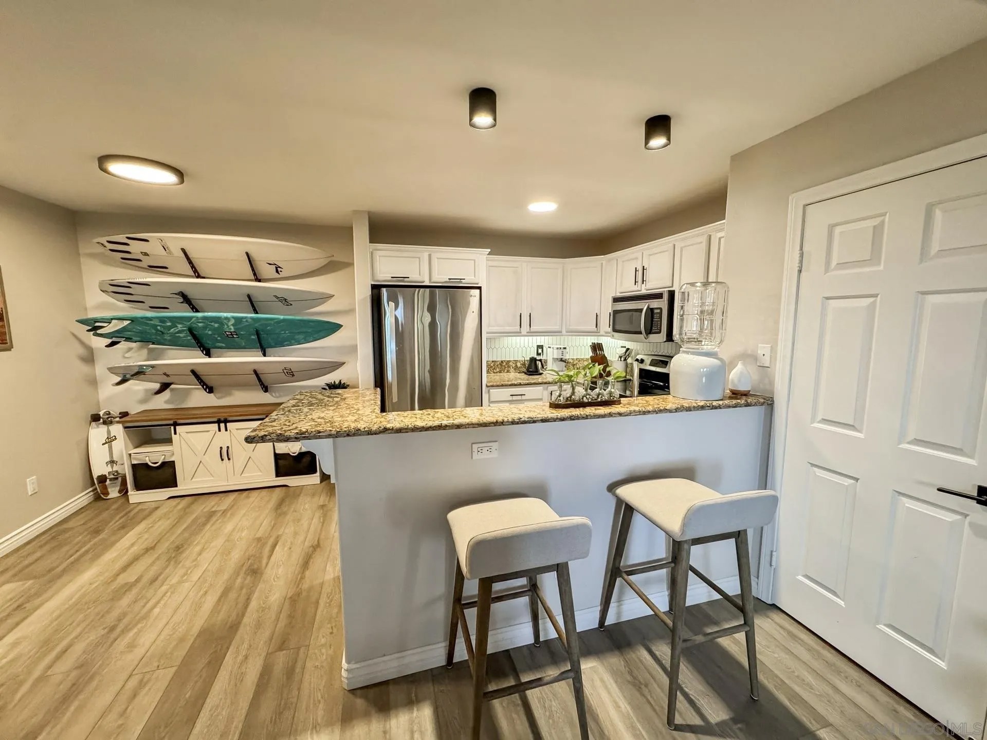 5252 Balboa Arms Drive 177