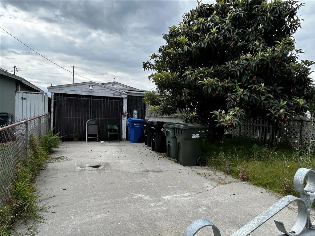 13435 Dempster