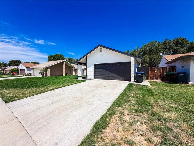 2127 Valleywood